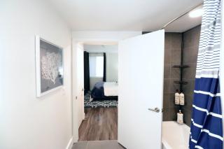 2 KING BED LUXURY WALK to BEACH, PIER & PROMENADE - 6