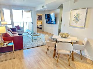 5 Star Location with City Views 2BD 2BA with King Beds - 6