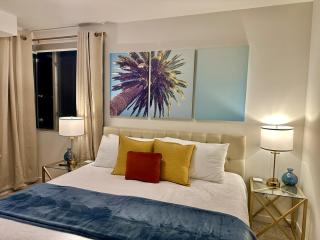 5 Star Location with City Views 2BD 2BA with King Beds - 2