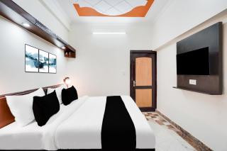 HOTEL O 4 SQUARE A LUXURY ROOMS NEAR RDC MAIN MARKET - 2