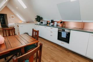 Orange Suite am Stadtpark - 5 P - Parkplatz - 1