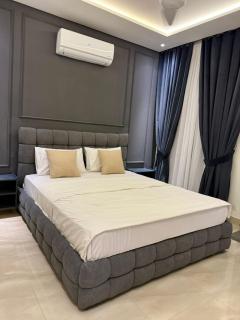 1 BHK Apartment zameen Aurum Gulberg - 8