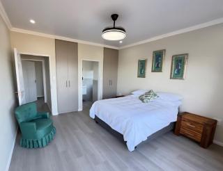 Seenekal views - Cannon Rocks - 1