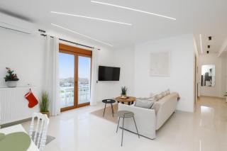 Oasis Acropolis Serres With Parking Next to Center - 0