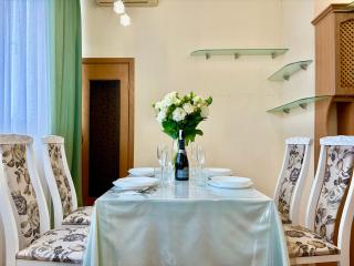 Видова квартира з двомістним Джакузі BUSSINES - 9