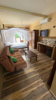 WILD PARADISE Apt - 2