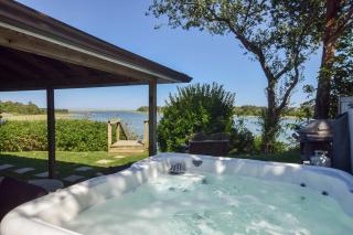 Seaside Retreat w Private Beach Landing - 0