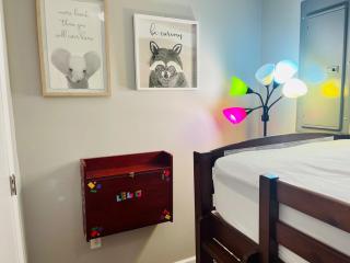 Lake cottage minutes away from downtown Sparta - 9