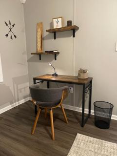 Lake cottage minutes away from downtown Sparta - 8