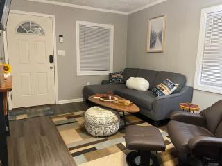 Lake cottage minutes away from downtown Sparta - 6