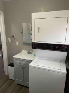 Lake cottage minutes away from downtown Sparta - 4