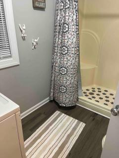 Lake cottage minutes away from downtown Sparta - 3