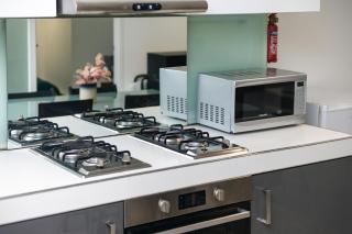 2 BDRM Contemporary Central London Apartment - 9