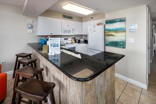 Pelican Isle 403 Beautiful gulf front condo - 2