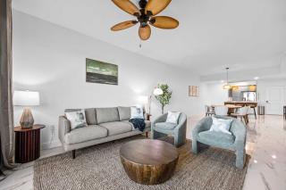 RIVER FLY IN The Merritt Launchpad Lookout View RFI-805 - 0