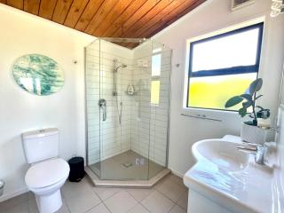 Iconic Taupō Views - 1