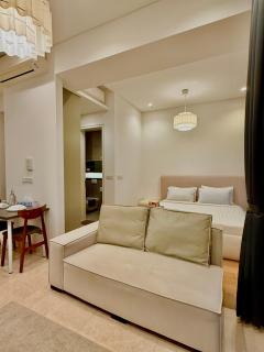 modern Suites Lucentia residence Luxurious Home - 4