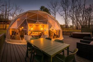 Sky Dome - Romantic Stay, Hot Tub, Wi-Fi, AC & Heat - 0