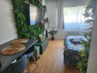 Jungleroom Vegetal and romantic, parking - 1