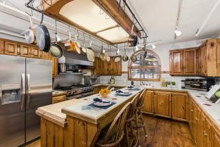 The Mahogany Villa Indoor pool Spa Sauna Gameroom - 5