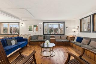 The Mahogany Villa Indoor pool Spa Sauna Gameroom - 3