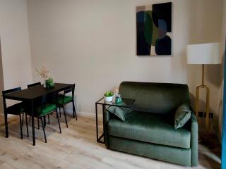 La Morra Apartments - 3