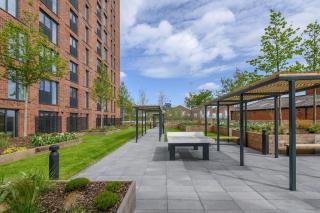 NEW - Work or Relax - Leeds City Centre - Springwell Suite - 2