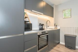 NEW - Work or Relax - Leeds City Centre - Springwell Suite - 5