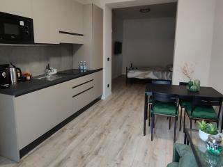 La Morra Apartments - 7