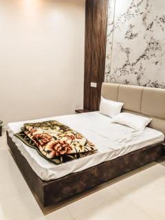 Hotel Ananta Vista - 1