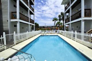Sunset Cottages 2B Pet friendly condo - 0