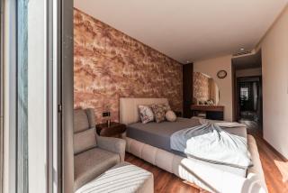 Urban Pearl Refined and bright - 9