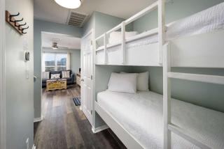 Sunset Cottages 4C Pet friendly condo - 2