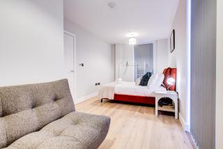 Amity Slawn by Artsy - Raynes Park - 3