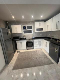 شقتين للايجار فرش فندقي في التجمع الخامس ومدينه نصر - 2