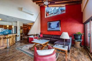 Exquisito Penthouse en Royal Pacífico - 1