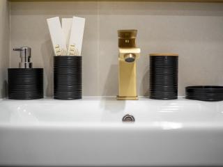 ЖК Estet с видом на горы, рядом с MEGA Alma-ATA - 1