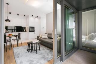 Golden Apartments Warsaw - Luxury 2-Bedroom, Mennica Residence&41 - 4