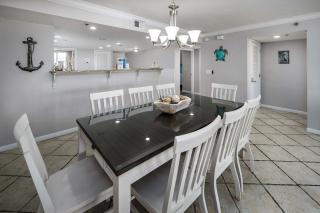 Surf Dweller 112 Large gulf front condo - 6