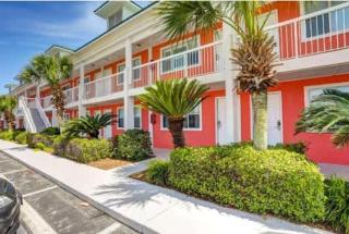 Tropical Isle 209 w Convenient Beach Access - 2