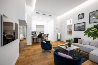 Jessicannes Hoche 4 min Palais Festival & Beaches - Cannes - 2