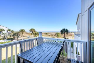 Coastal Comfort on Harbor Island – 2BR/2.5BA Updated Condo with Pool Views - 8