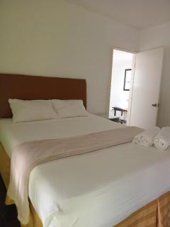 Kingsworth Bed and Breakfast - 9