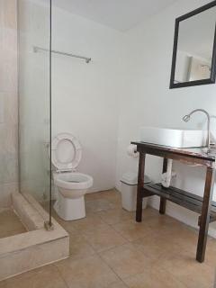 Kingsworth Bed and Breakfast - 7