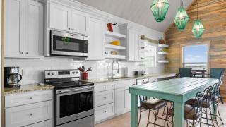 Waterfront Escape w Views Shared Pool Boat Dock Orange Crush by AvantStay - 6