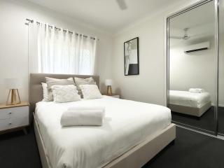 The Nook - Pet & Family-Friendly 4-Bedroom - Palm Beach - 4