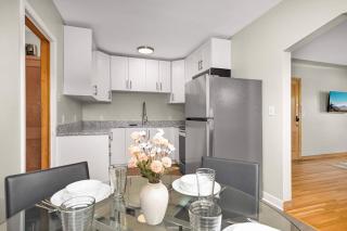 Modern & Pet Friendly in Kenny – Unit 1 - 2