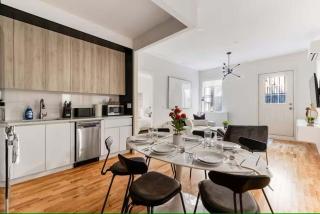 Luxury 3BR Duplex w Private Patio in Upper East - 1