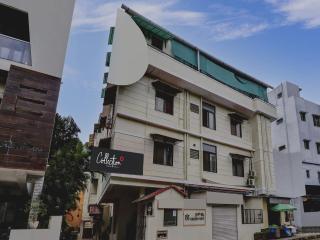 SUPER COLLECTION O GREEN VIEW HOMES Near Nexus - 0