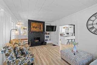 Luxe Retreat Home @ Griffith Ave – Prime Location ➠ 524W - 8